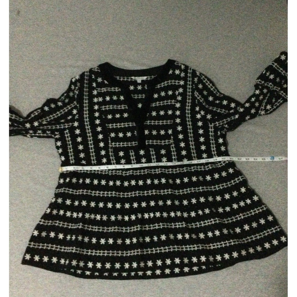 John Mark M Geometric Floral Print Embroidered Front Split V-Neck 3/4 - Picture 12 of 13